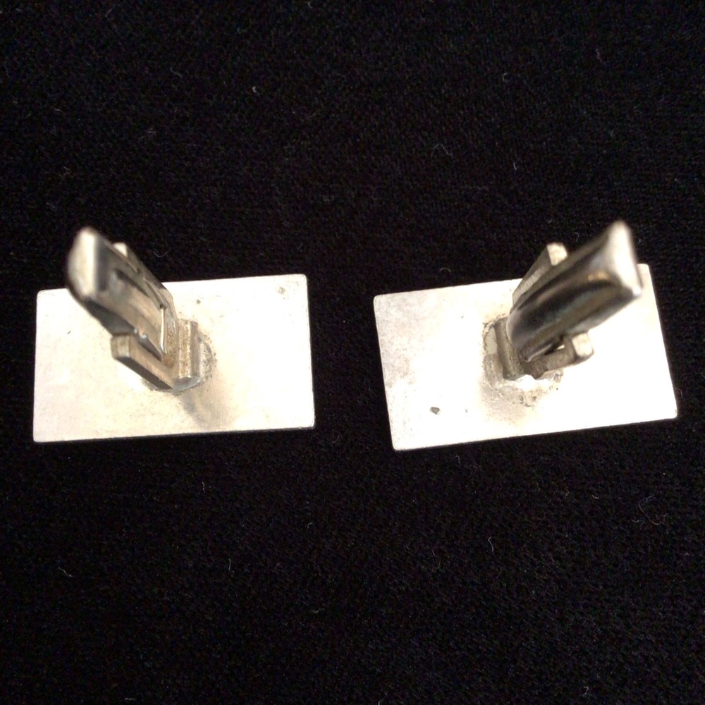 Silver-toned Rectangular Cufflinks - Picture 2 of 3